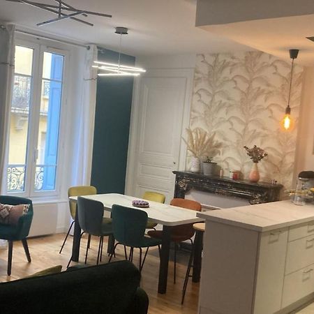 Chambre En Appartement Haussmannien En Centre Ville Saint-Etienne  Extérieur photo